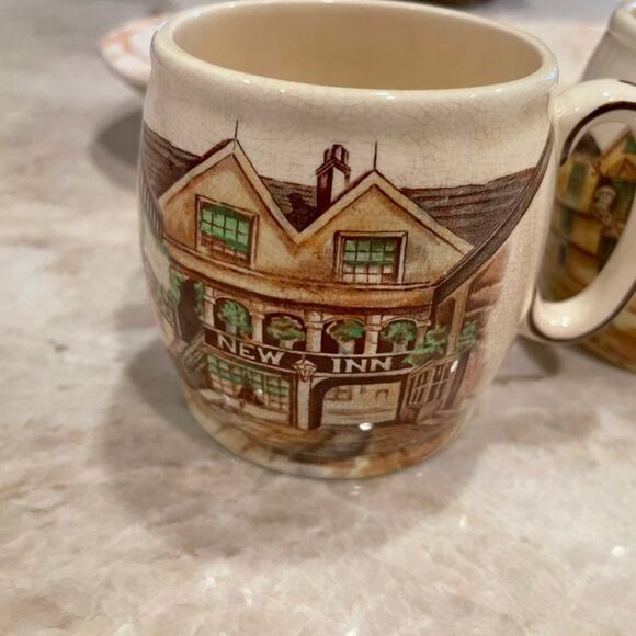 VINTAGE ROY KIRKHAM POTTERY ENGLAND POTTERY NEW INN GLOUCESTER MUGS - Picture 6 of 12